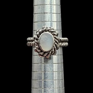 Vintage MCM Artisan MOP Shell Southwest Style Sterling Silver Ring Sz 9 11g